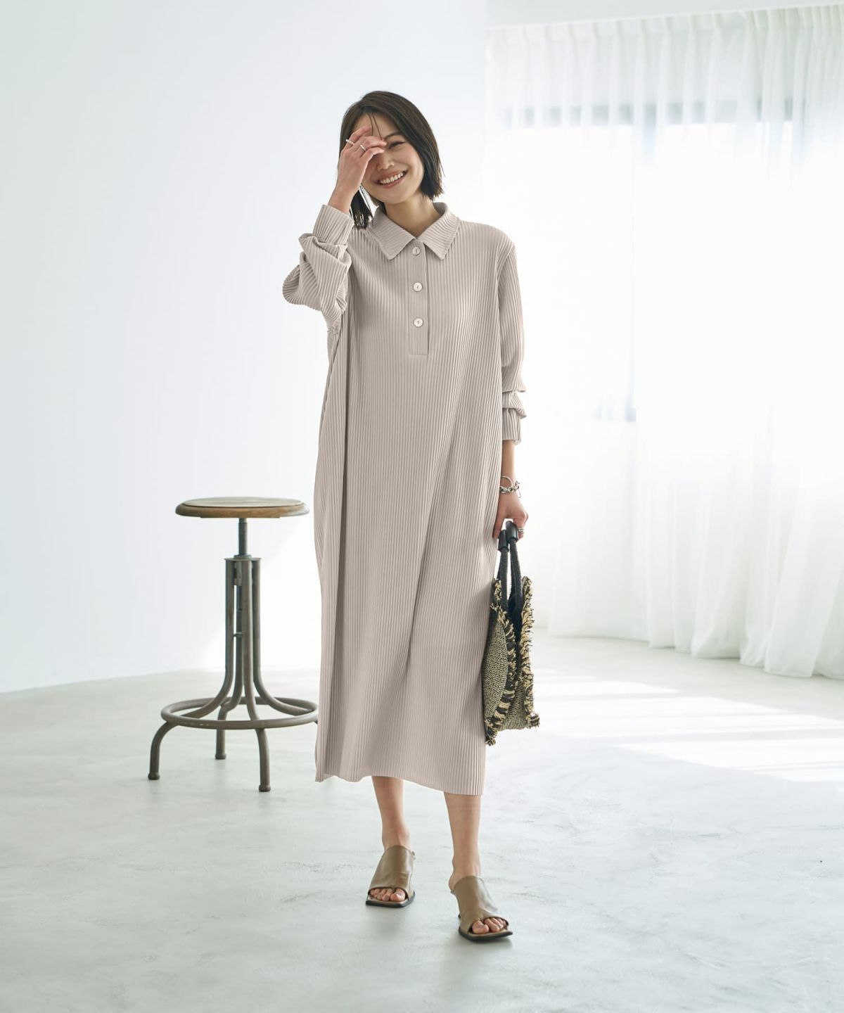 着用イメージ 167cm グレージュ