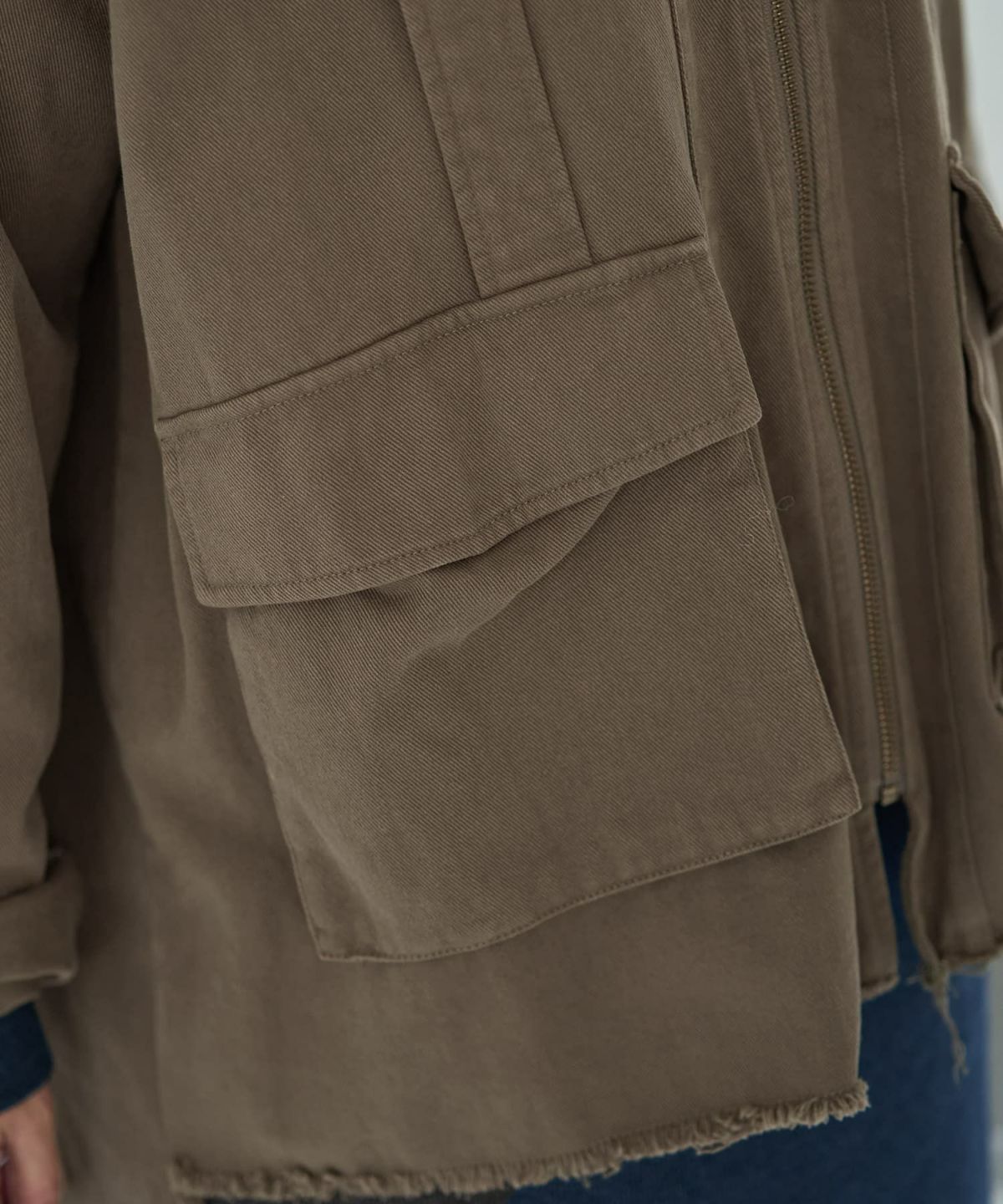 着用イメージ 166㎝　グレイッシュカーキ