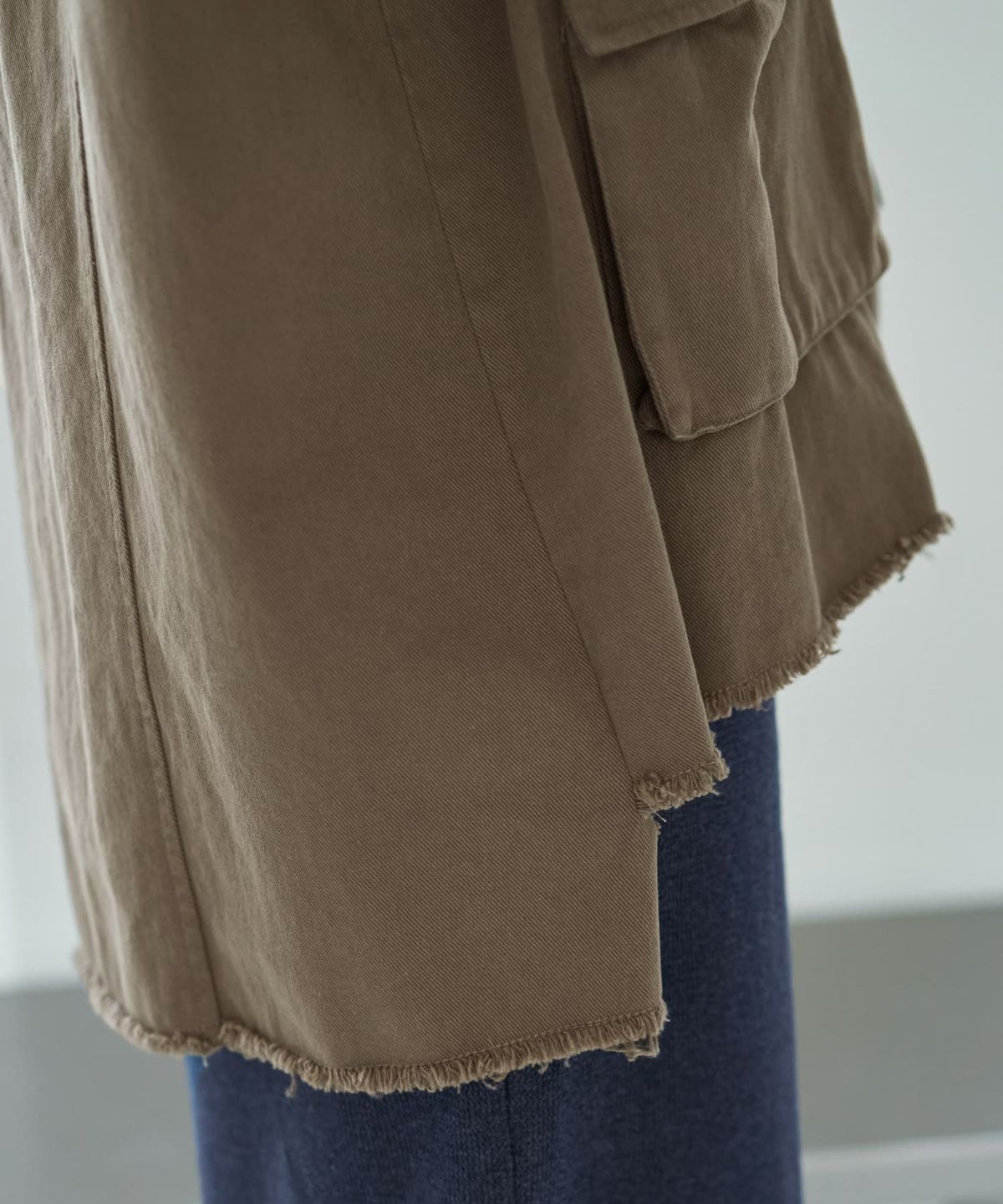 着用イメージ 166㎝　グレイッシュカーキ