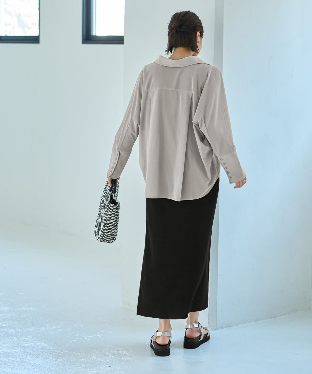 着用イメージ 167cm エアリーグレー