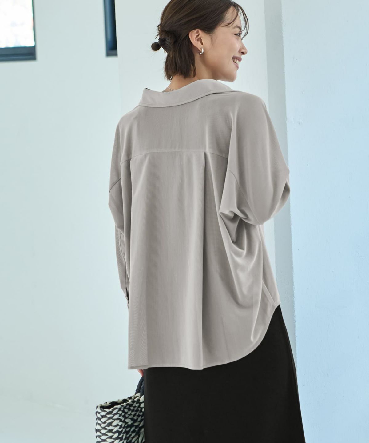 着用イメージ 167cm エアリーグレー