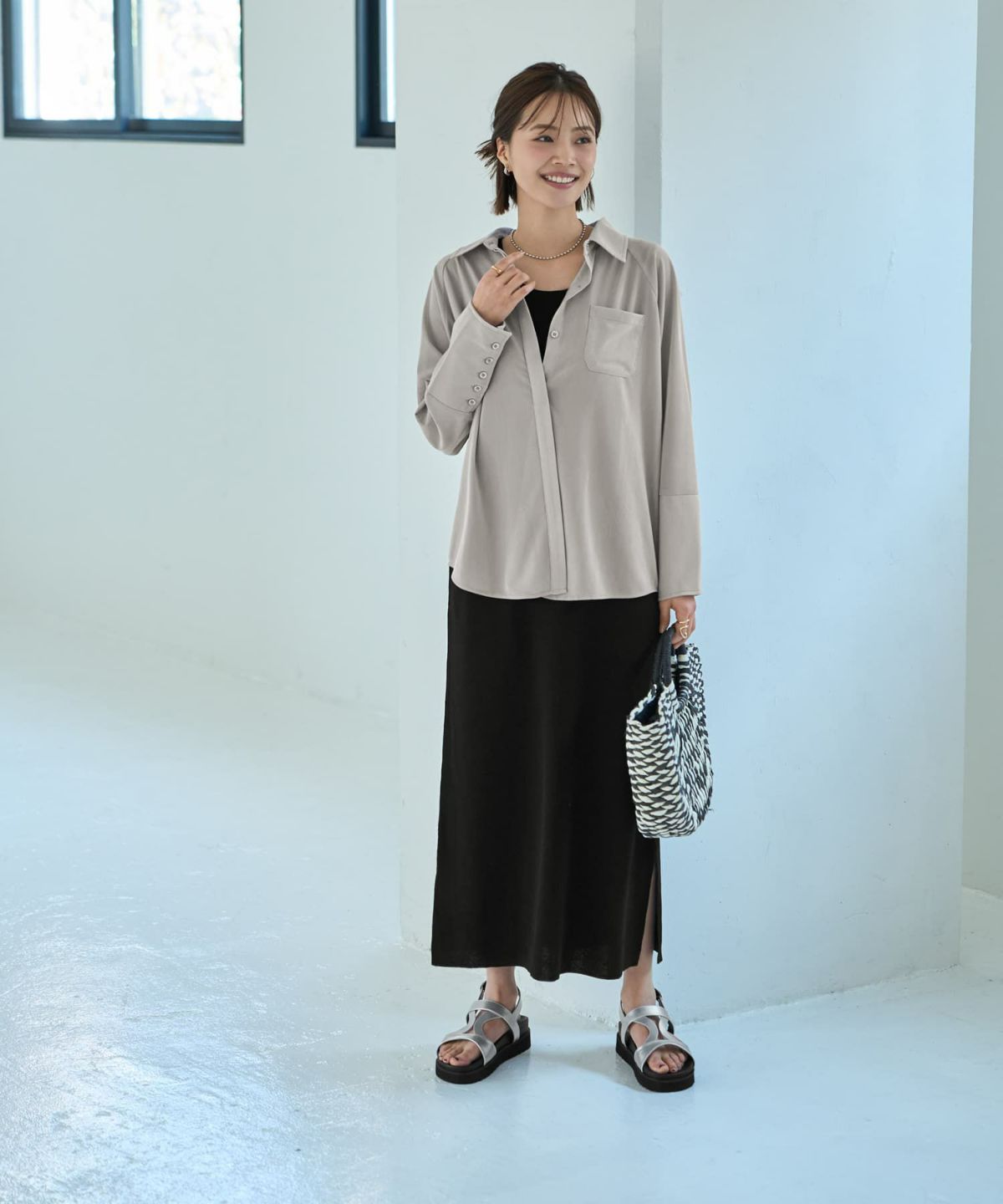 着用イメージ 167cm エアリーグレー