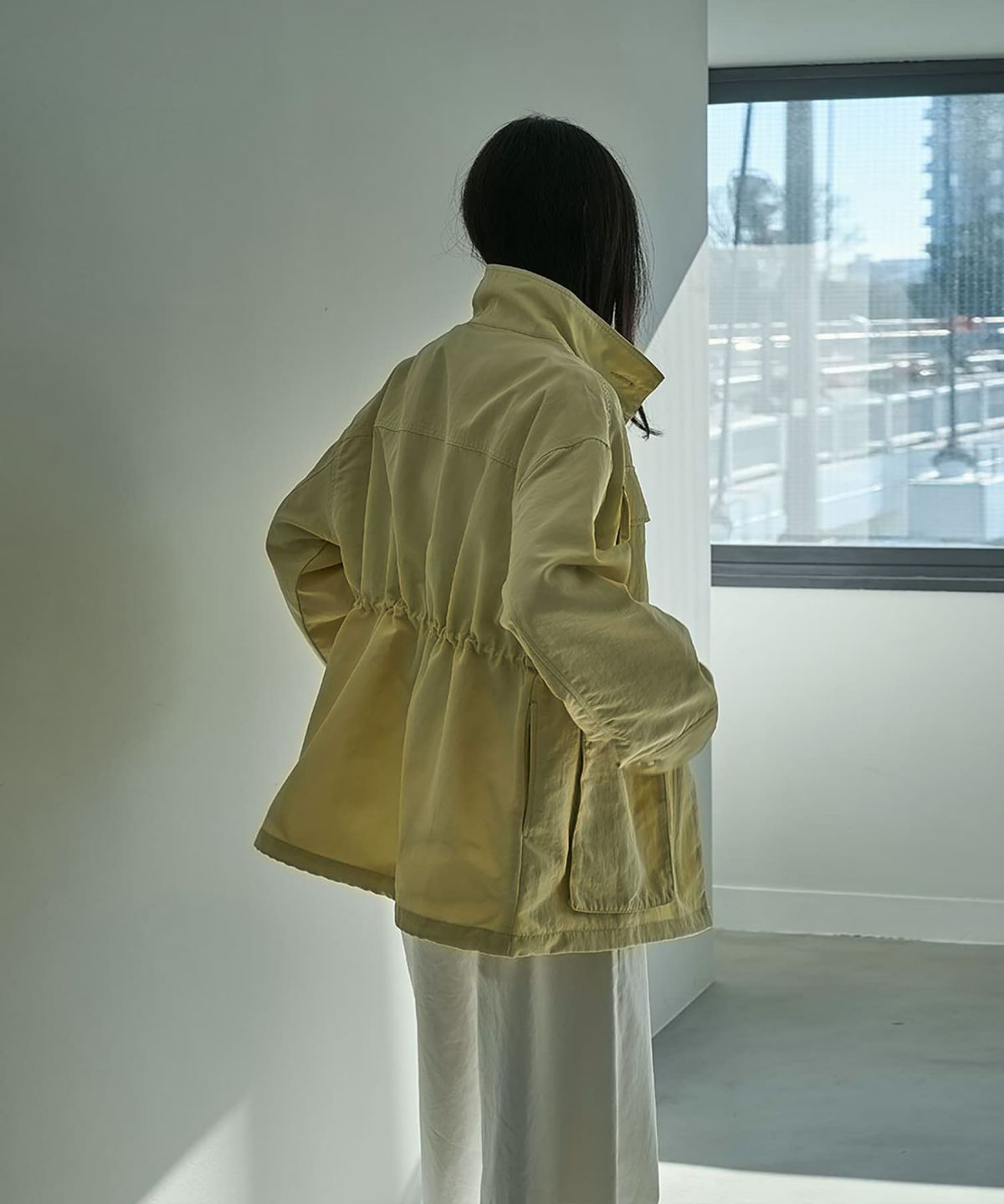 着用イメージ 164cm BUTTER YELLOW	