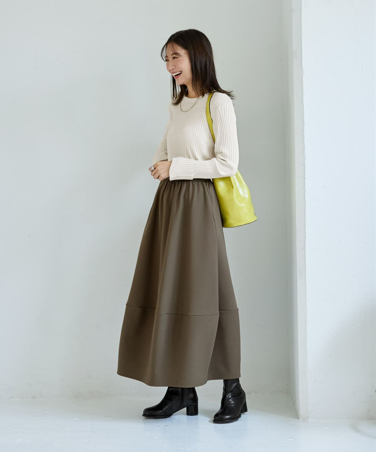 着用イメージ　166cm カーキ 02サイズ