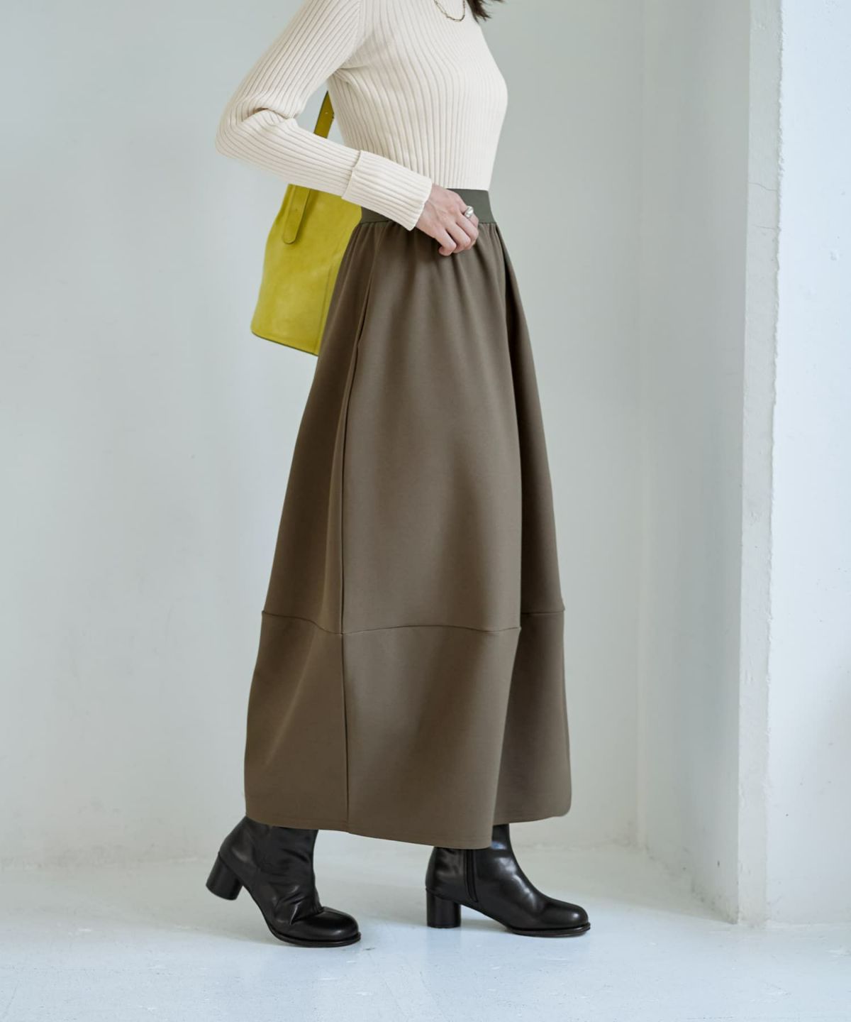 着用イメージ　166cm カーキ 02サイズ