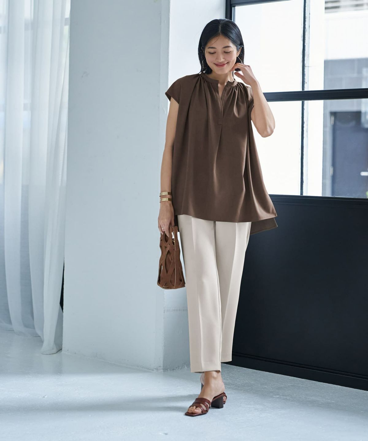 着用イメージ　167cm　エクリュベージュ