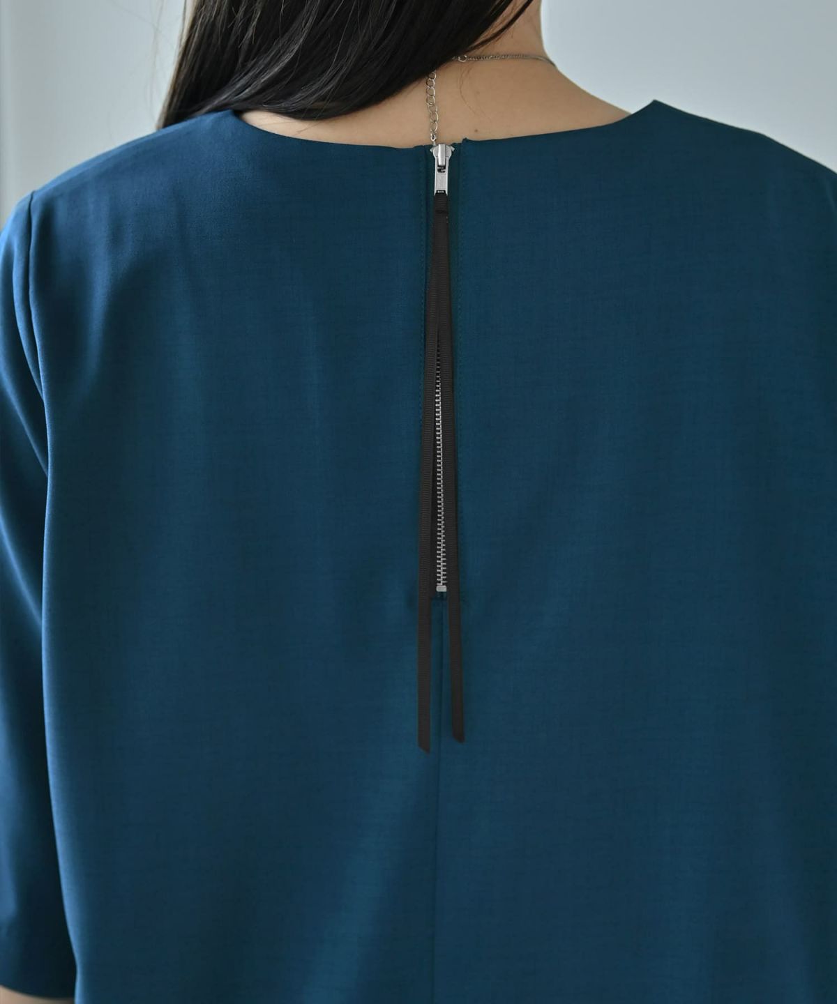 着用イメージ　172cm ブルーグリーン