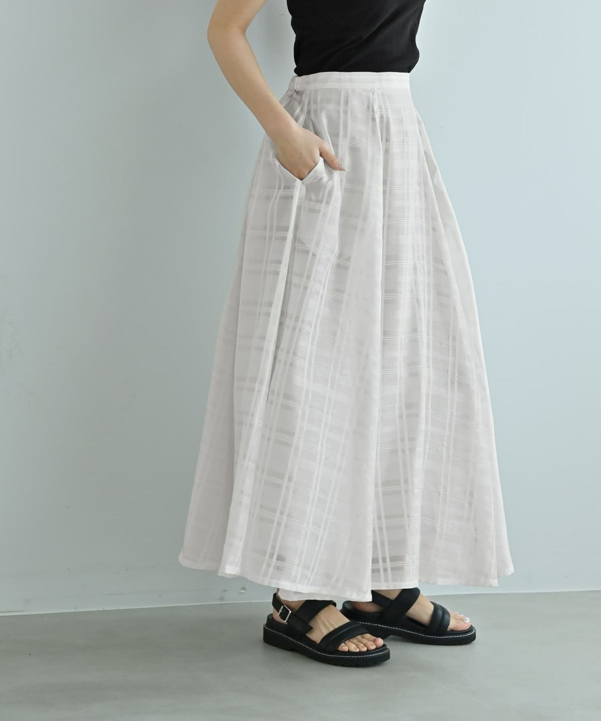 着用イメージ　172cm ホワイト