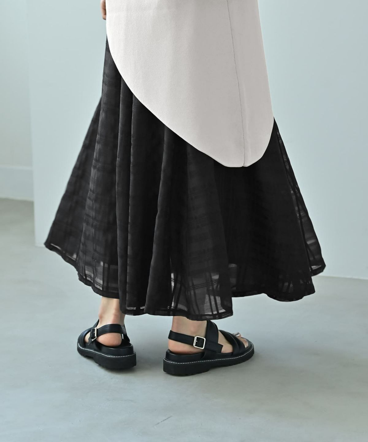 着用イメージ　172cm ブラック