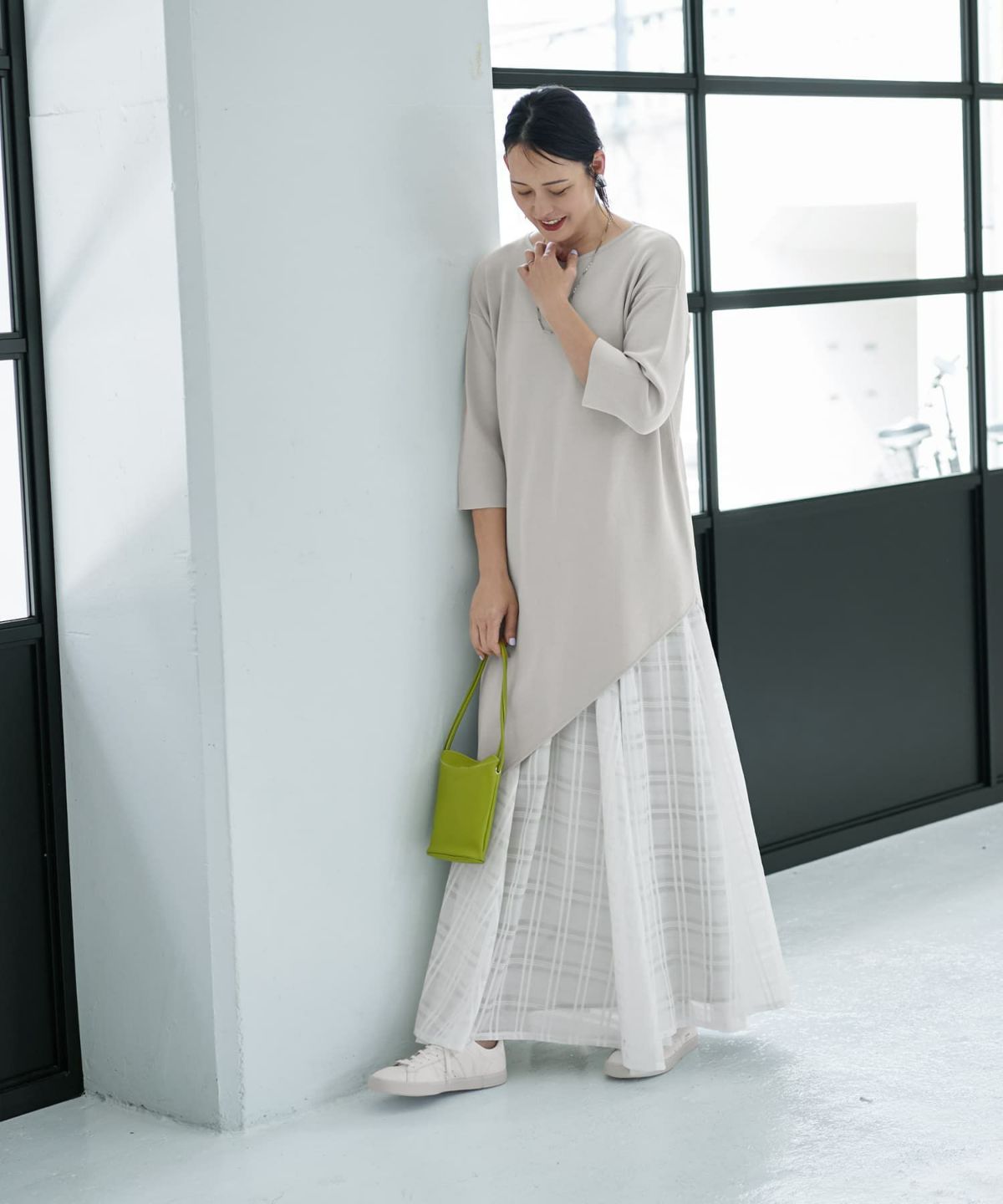 着用イメージ 187cm ホワイト