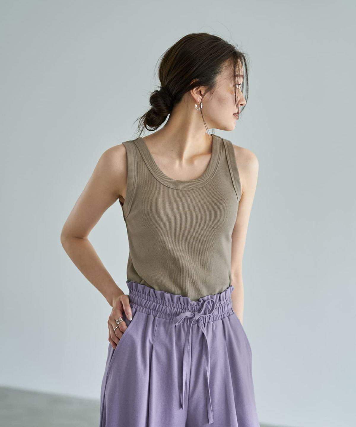 着用イメージ　166cm オリーブベージュ