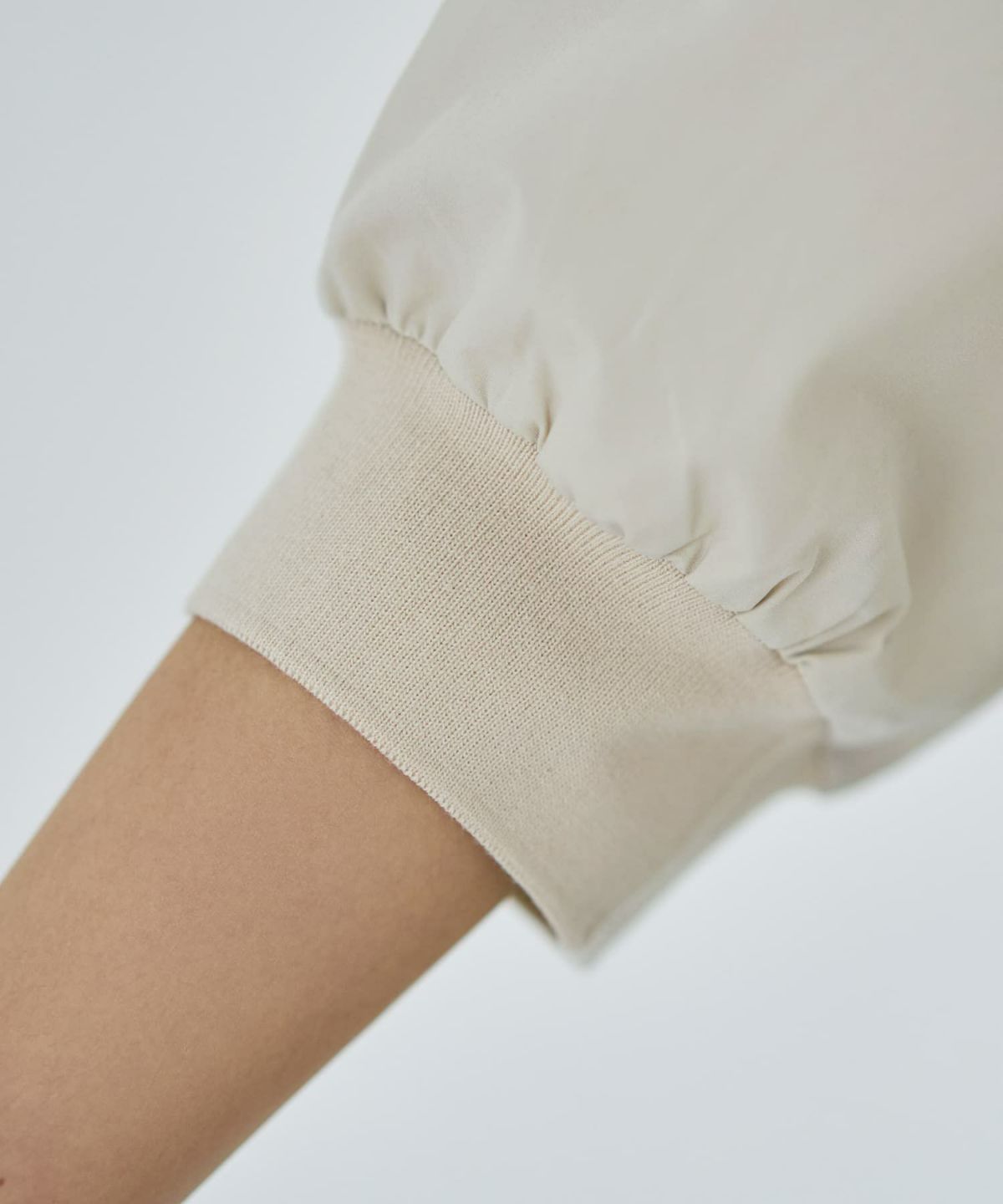 着用イメージ　167cm ライトベージュ