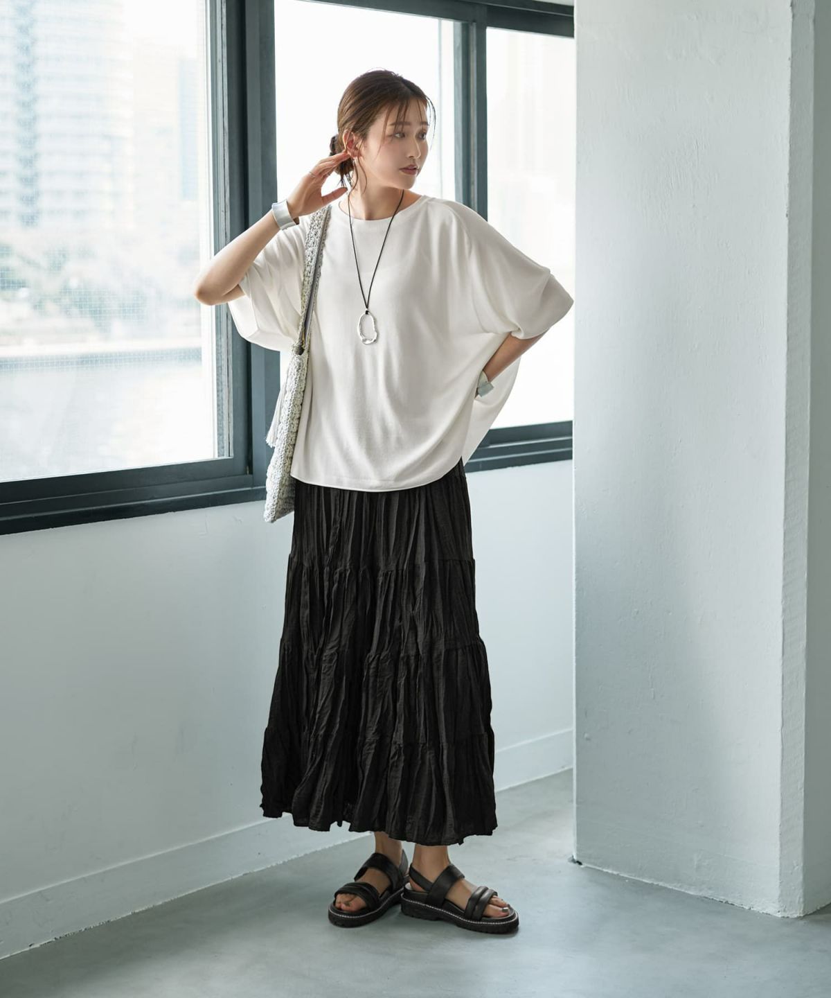 アイボリー×ブラック