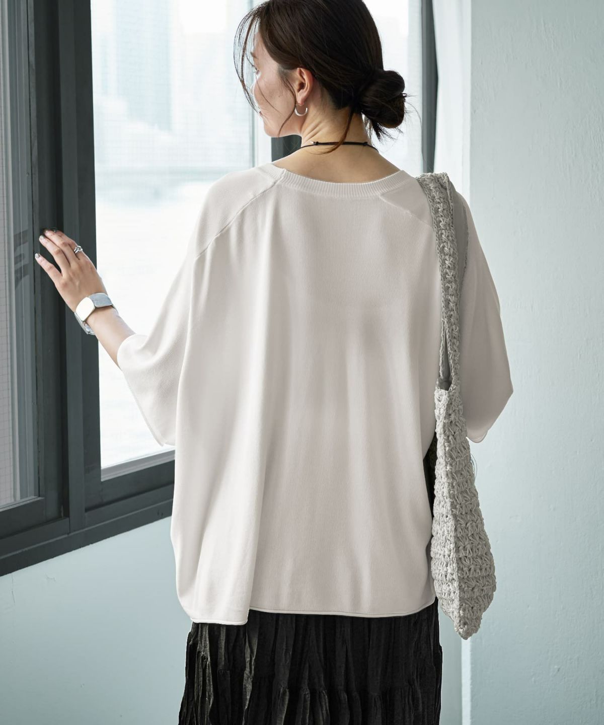 着用イメージ 166cm アイボリー×ブラック