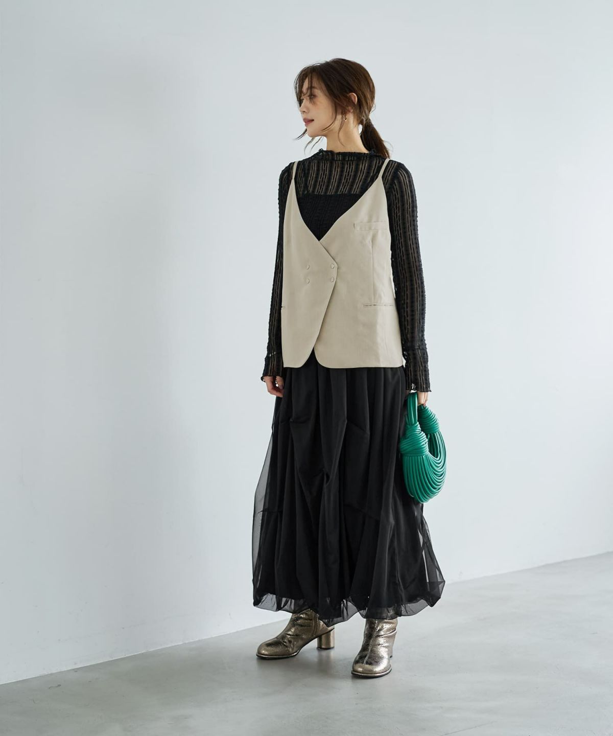 着用イメージ 166cm グレージュ