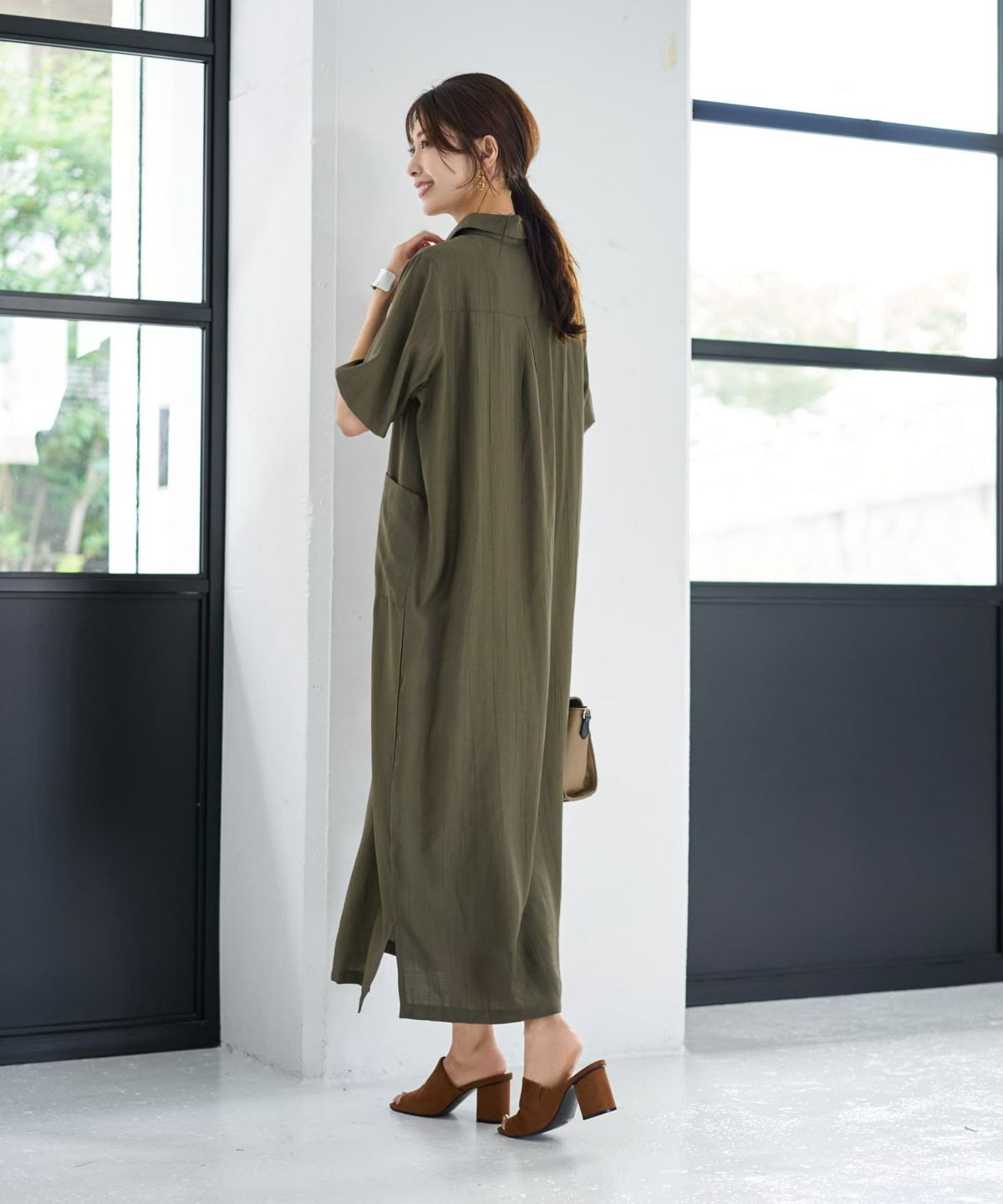 着用イメージ 167cm カーキ