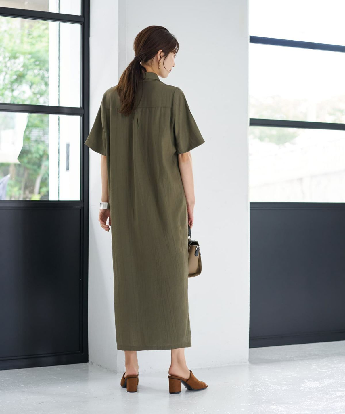 着用イメージ 167cm カーキ