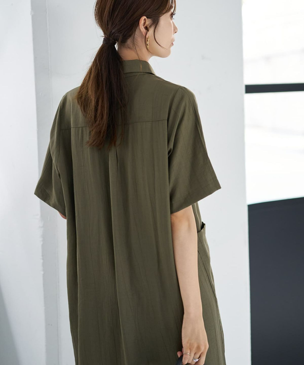 着用イメージ 167cm カーキ