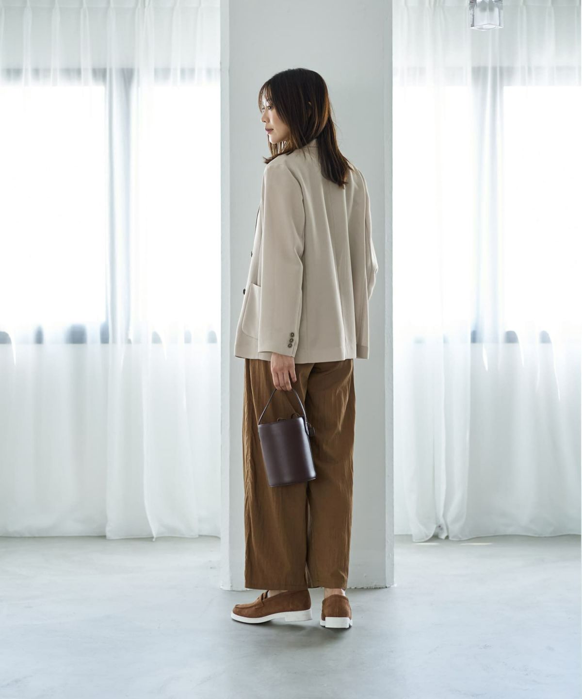 着用イメージ 166cm グレージュ