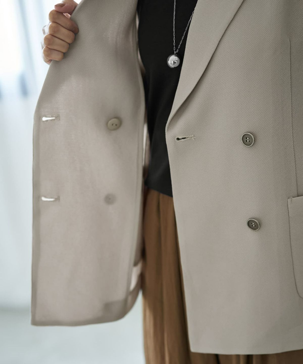 着用イメージ 166cm グレージュ