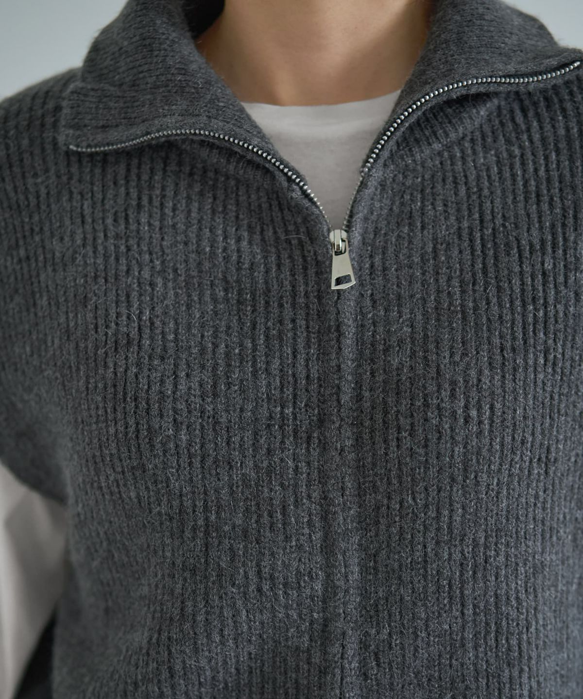 着用イメージ 166cm グレー