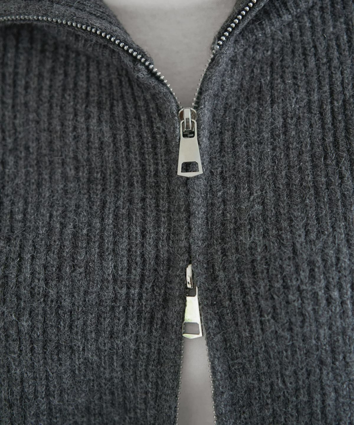 着用イメージ 166cm グレー