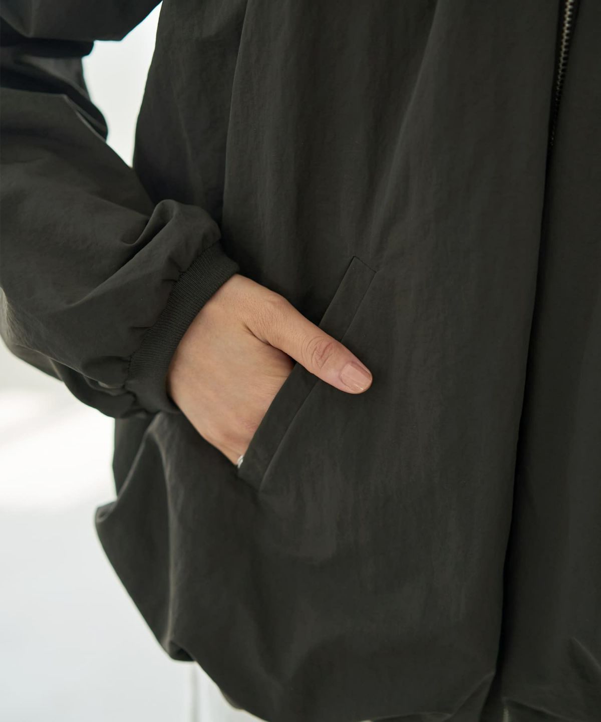 着用イメージ 166cm ダークカーキ