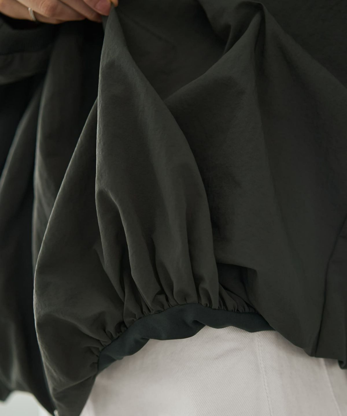 着用イメージ 166cm ダークカーキ