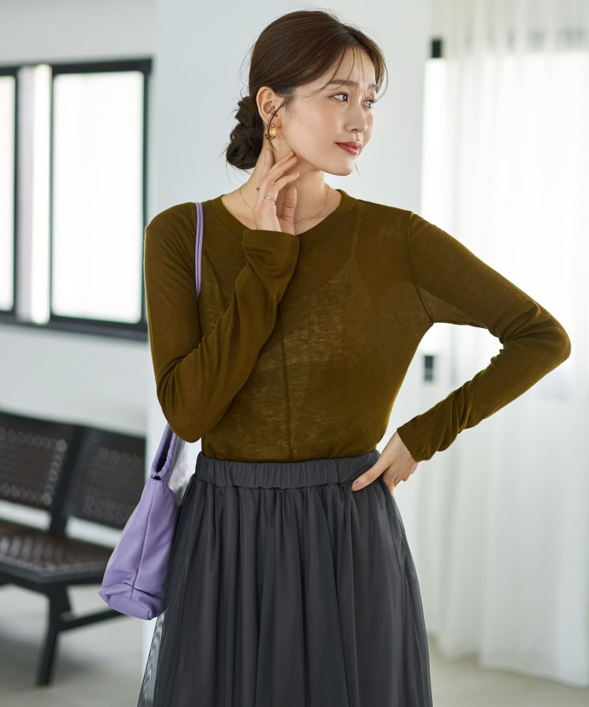 イエローカーキ