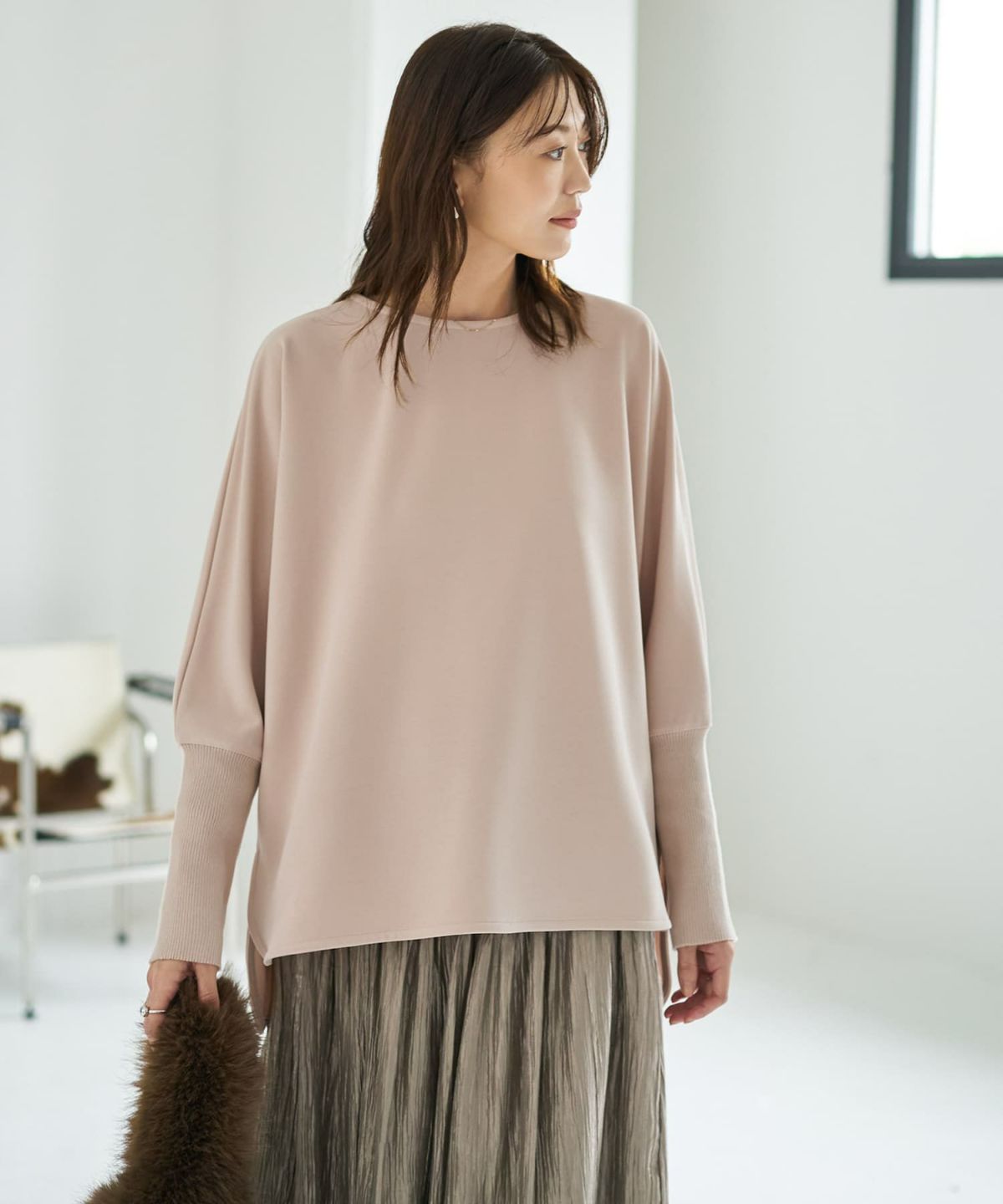 ピンクベージュ