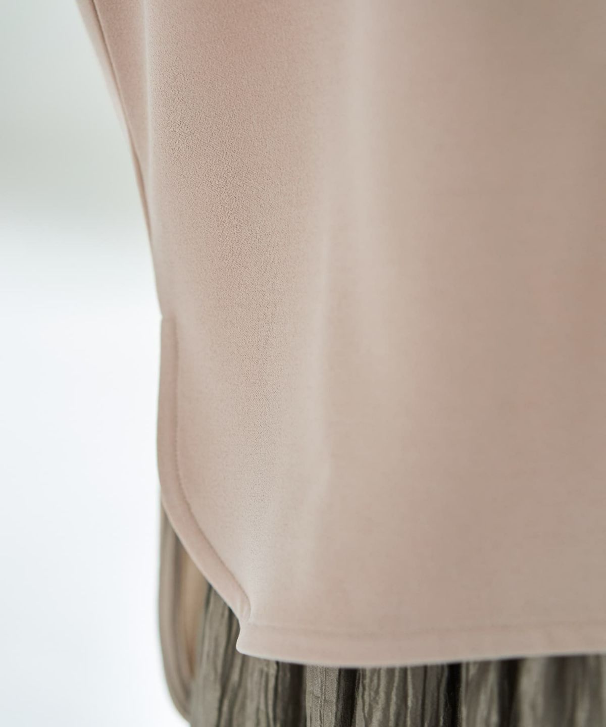 着用イメージ 166cm ピンクベージュ