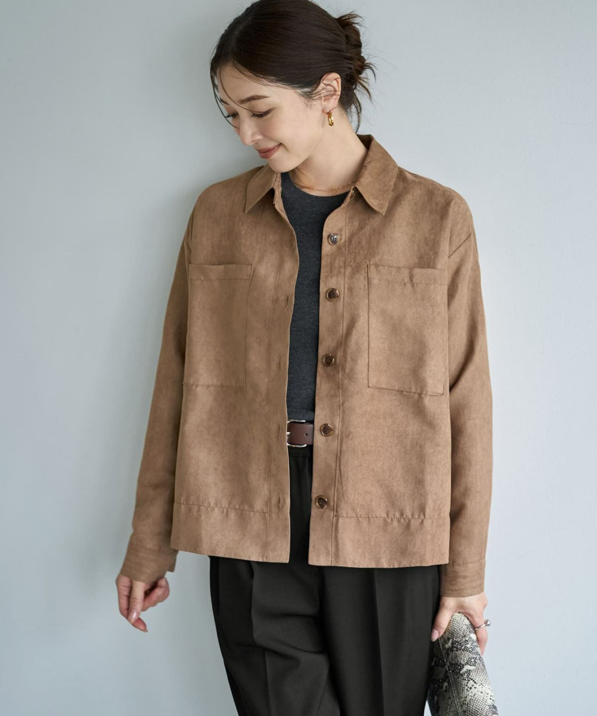 ライトブラウン