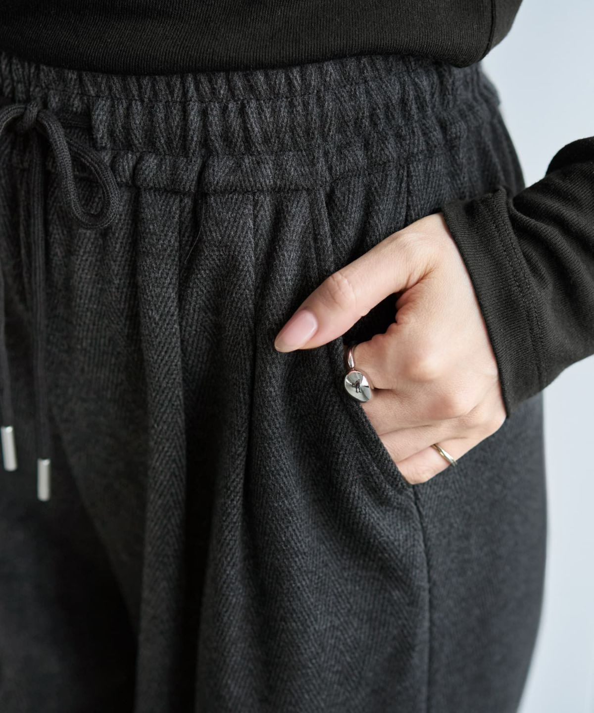 着用イメージ 166cm チャコール