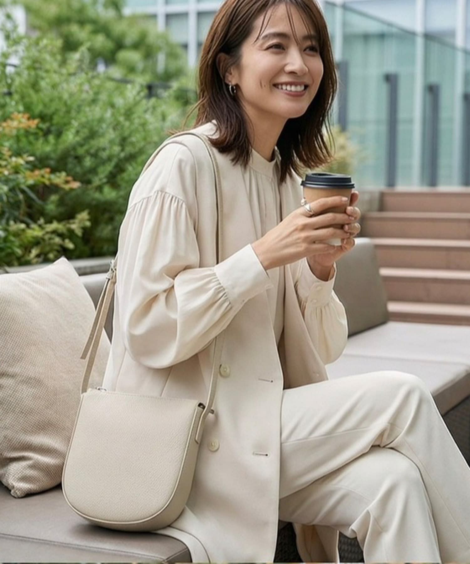 グレージュ