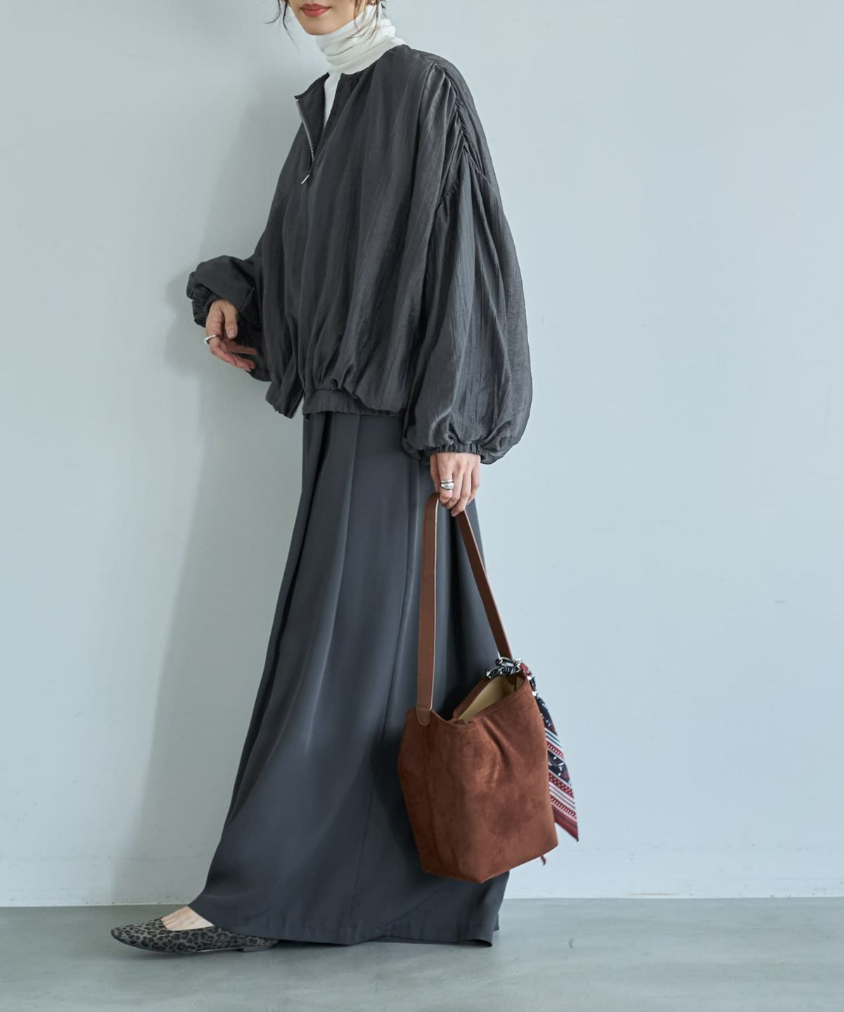 着用イメージ 166cm ダークグレー