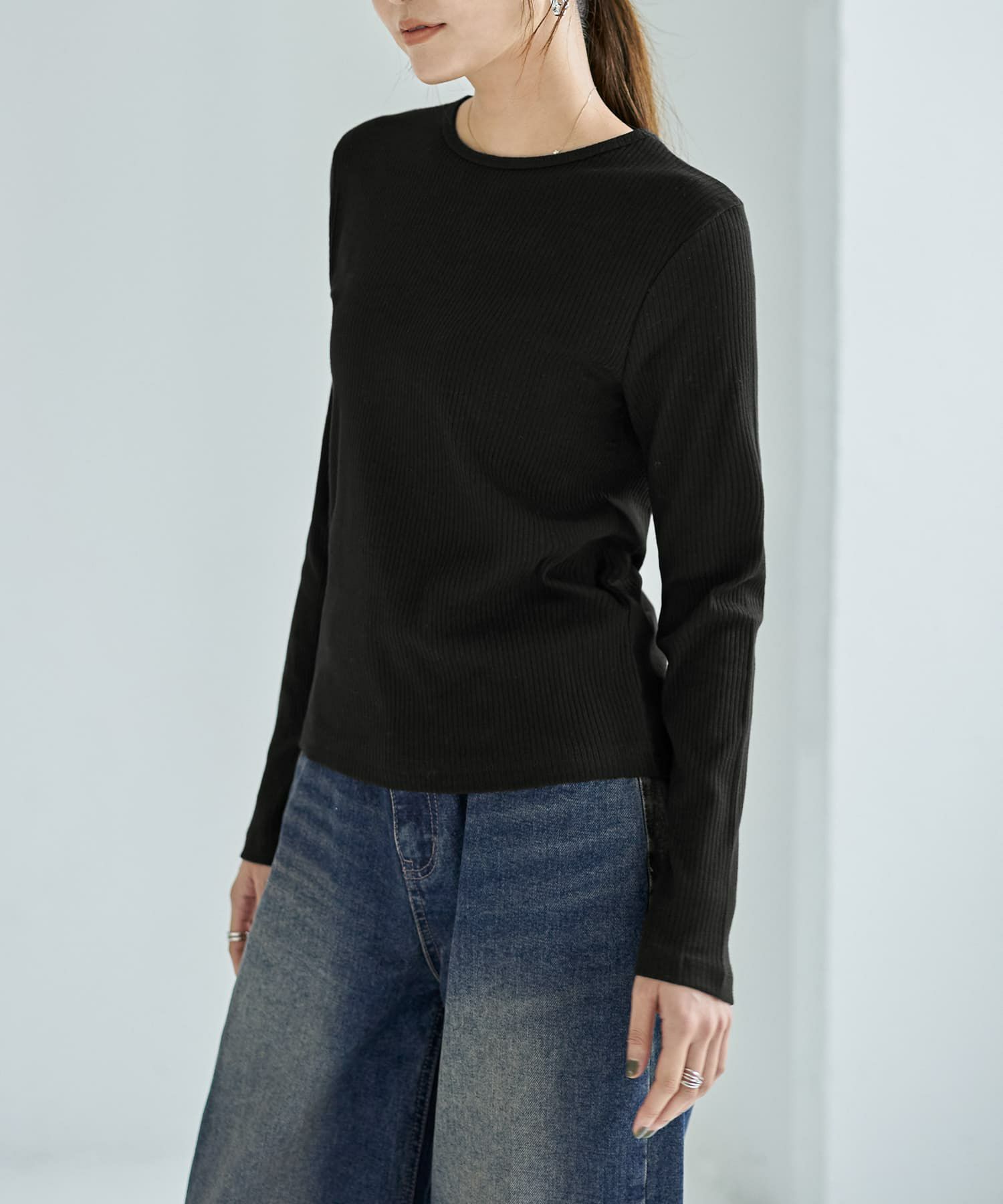 ブラック
