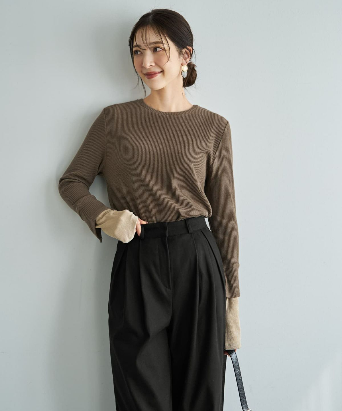 カーキブラウン×ベージュ